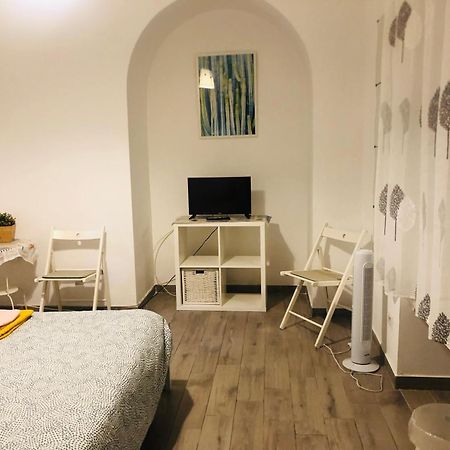 Colibri Apartment โรม ภายนอก รูปภาพ